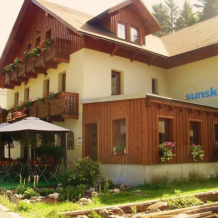 Hotel Penzion Sunski Harrachov Zewnętrze zdjęcie